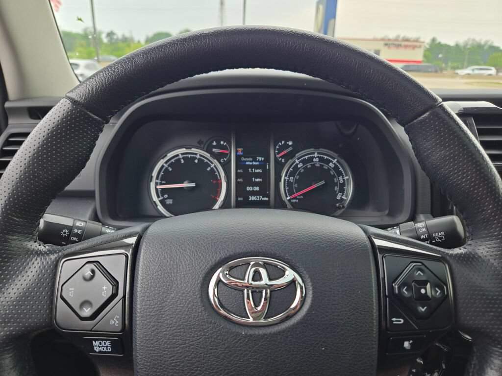 Used 2023 Toyota 4Runner TRD Off-Road Premium w/ Moonroof Package AWD/4WD image 49