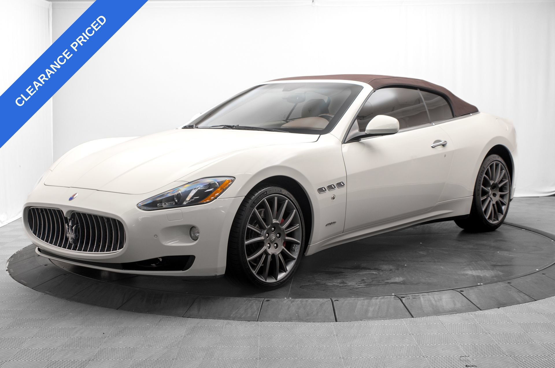 Used 2013 Maserati GranTurismo Convertible RWD image 15