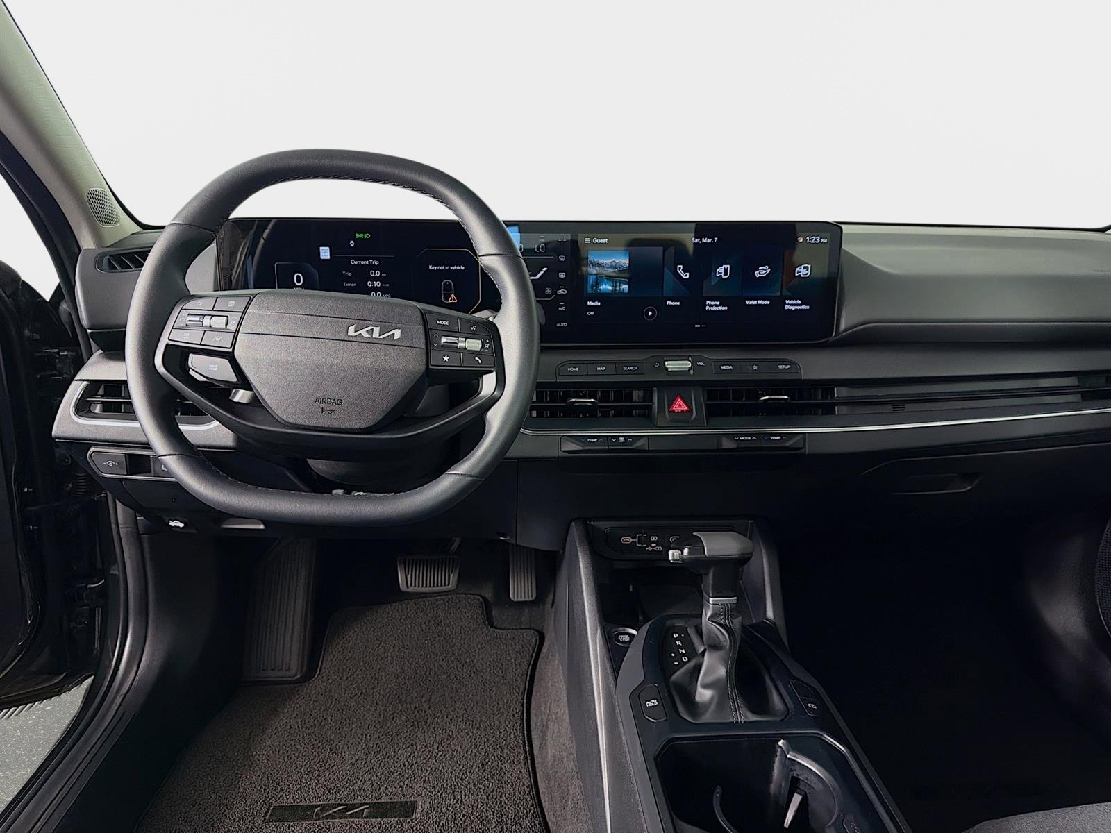 Certified 2025 Kia K4 EX image 21