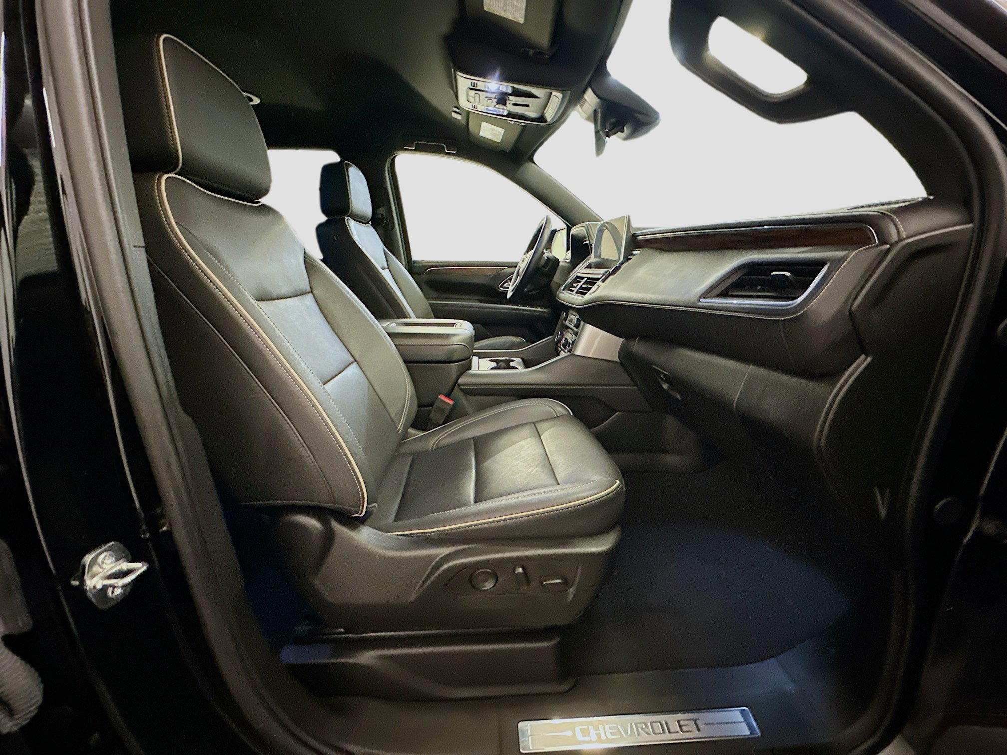 Used 2024 Chevrolet Tahoe Premier image 34