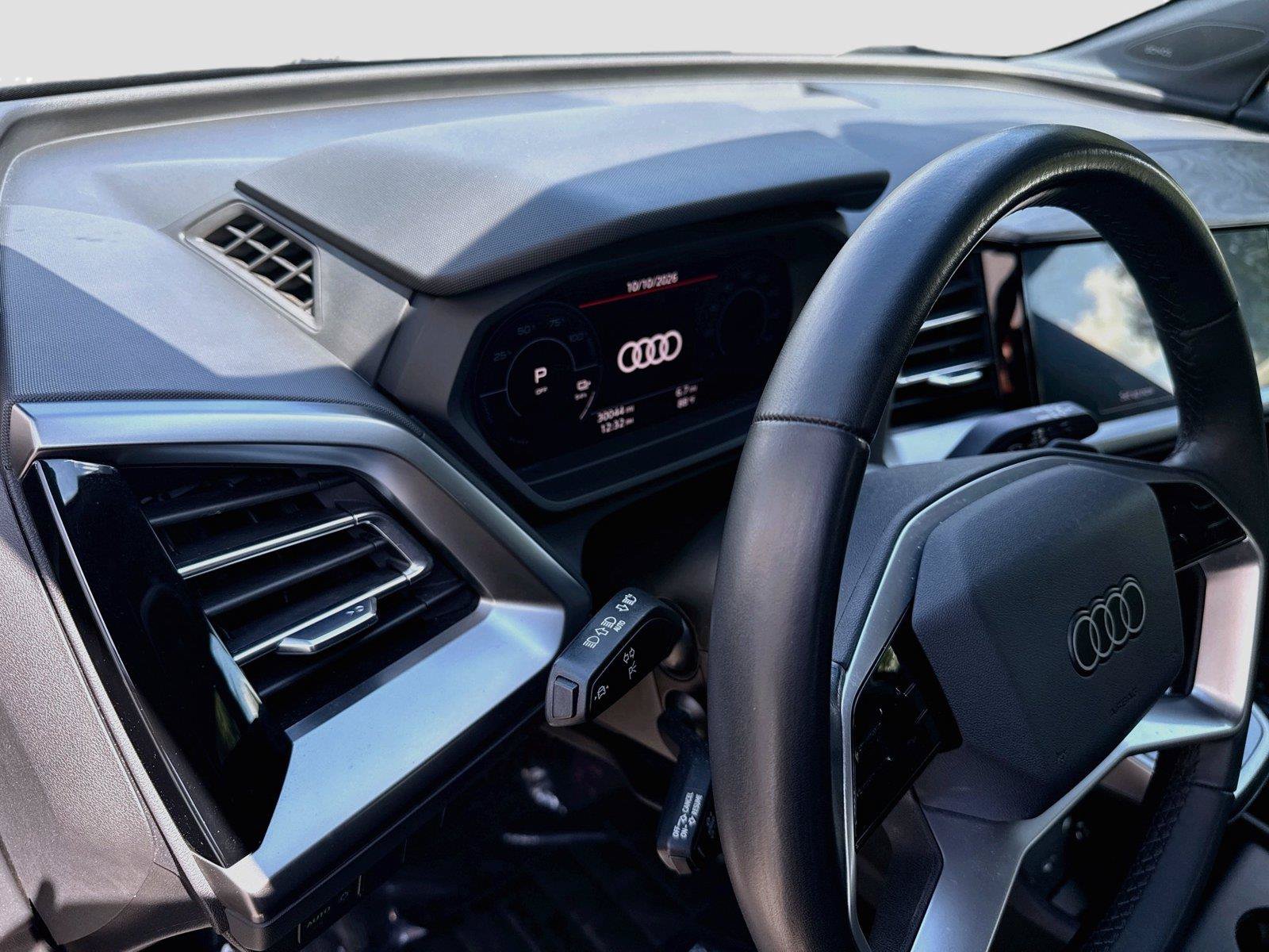 Used 2023 Audi Q4 e-tron Premium Plus AWD/4WD image 9