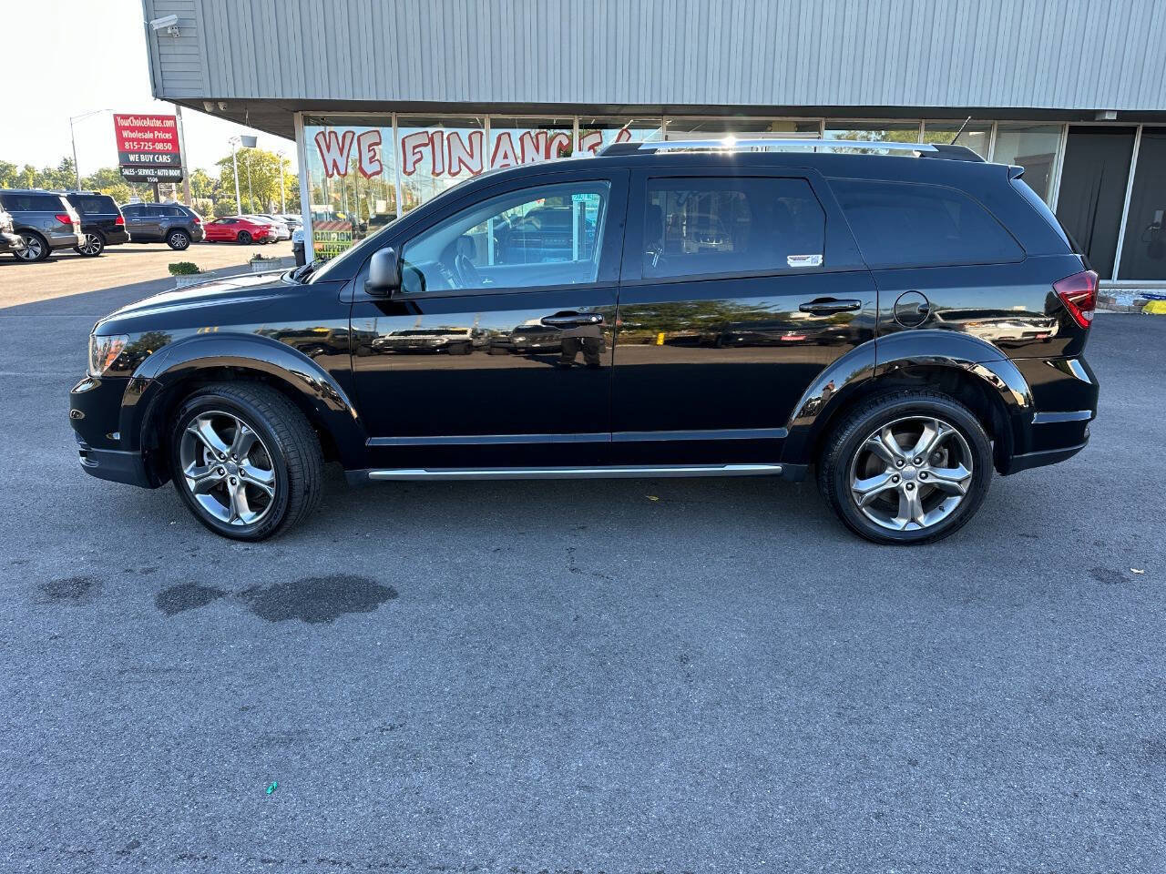 Used 2017 Dodge Journey Crossroad image 2