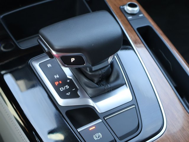 Used 2023 Audi Q5 2.0T Premium Plus AWD/4WD image 17
