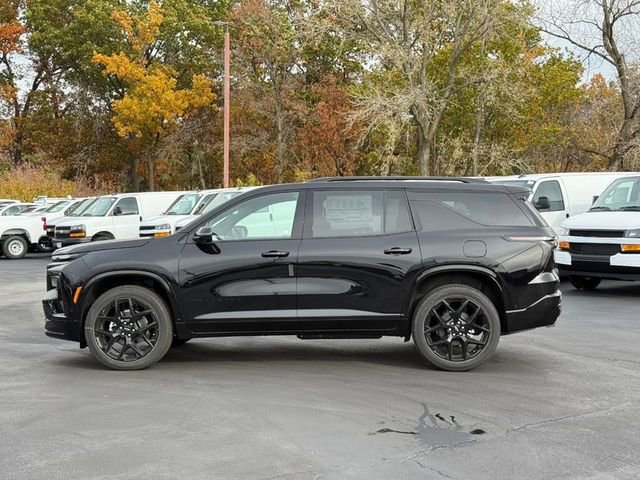 New 2026 Chevrolet Traverse RS w/ LPO, Floor Liner Package image 2