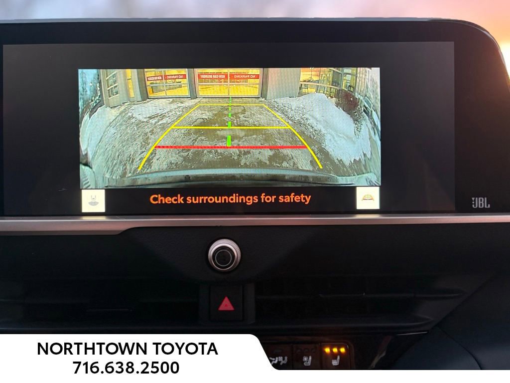 Used 2023 Toyota Crown Limited image 13