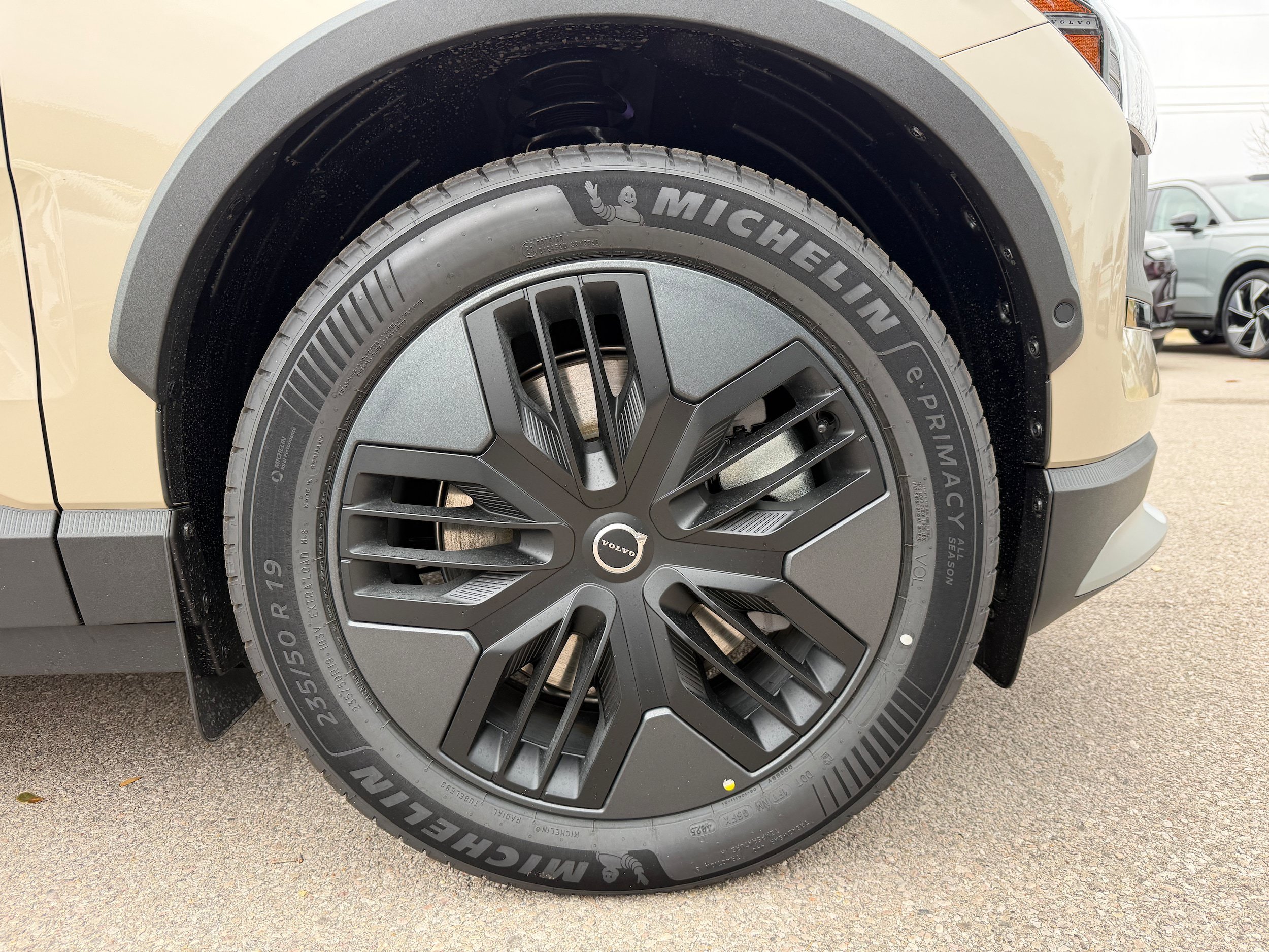 New 2026 Volvo EX30 Cross Country Ultra w/ Protection Package Premier AWD/4WD image 7
