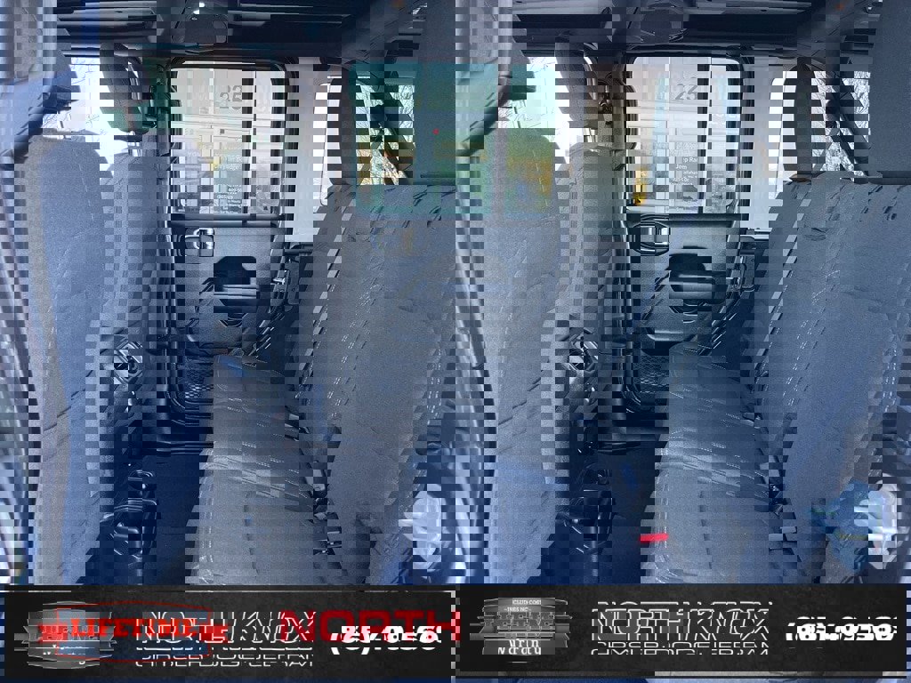 Used 2025 Jeep Wrangler Sport S image 15