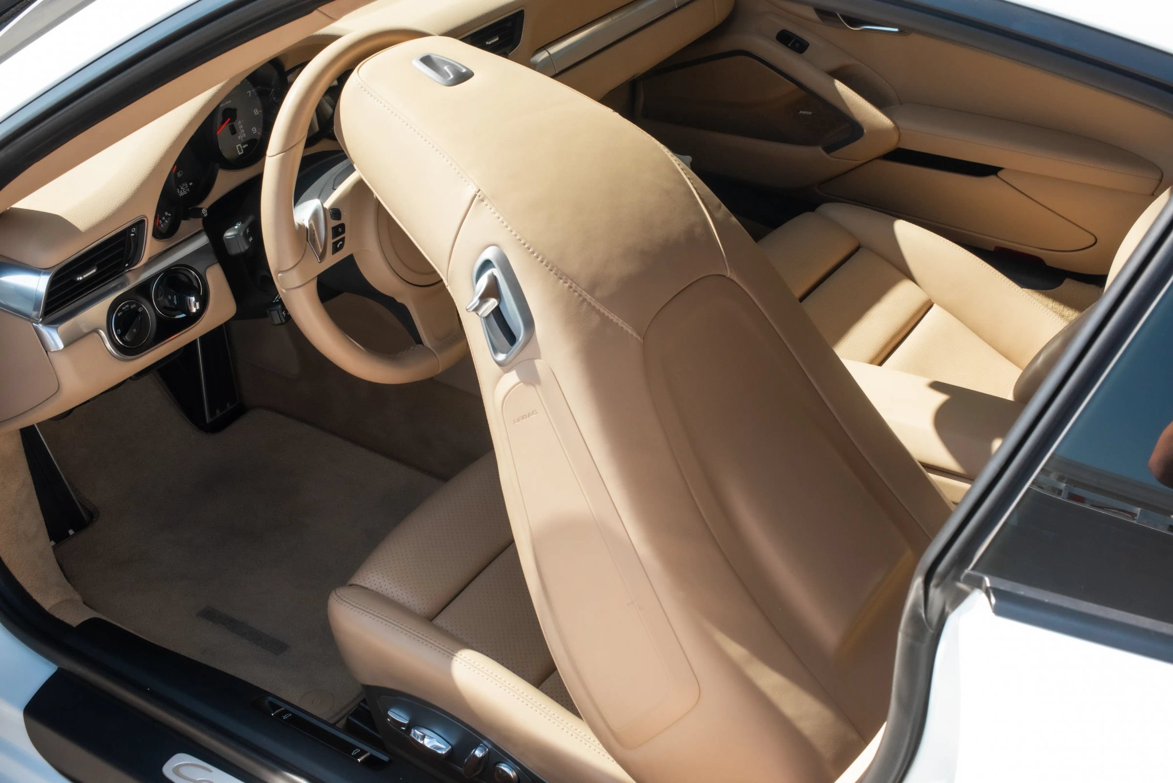Used 2013 Porsche 911 Carrera 4S AWD/4WD image 19
