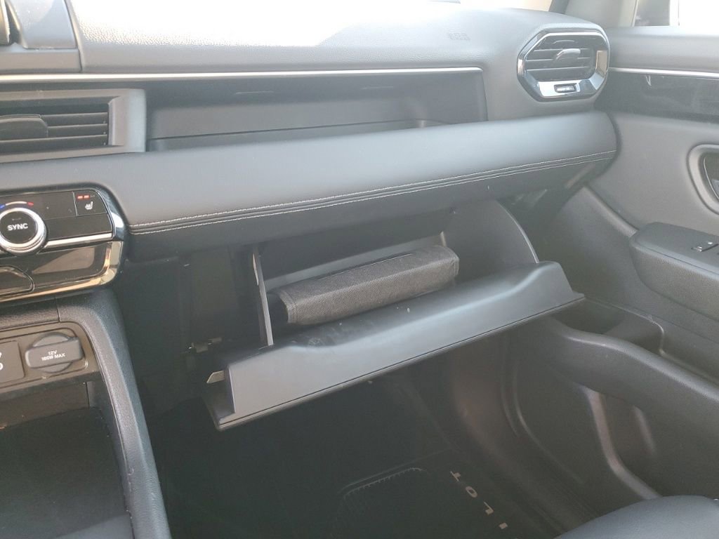 Certified 2023 Honda Pilot Touring image 21