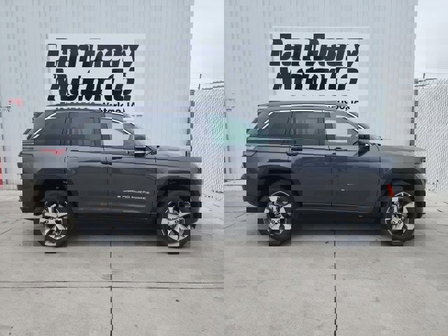 New 2025 Jeep Grand Cherokee Limited image 13