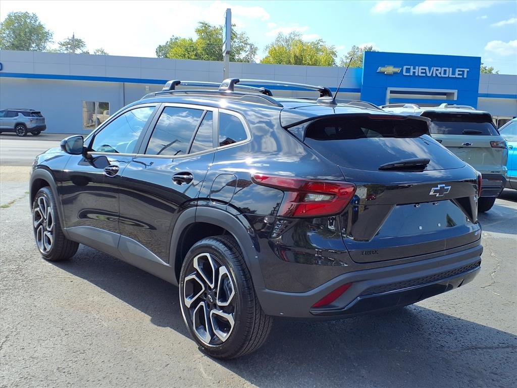 New 2026 Chevrolet Trax RS w/ Sunroof Package image 2