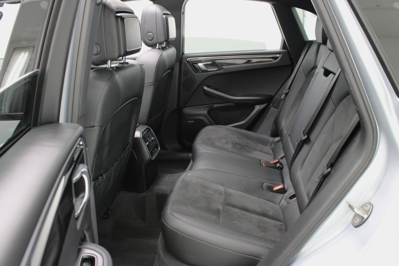 Used 2017 Porsche Macan S image 38