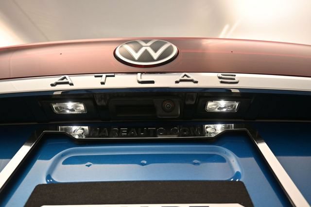 Used 2024 Volkswagen Atlas Cross Sport SEL R-Line AWD/4WD image 27