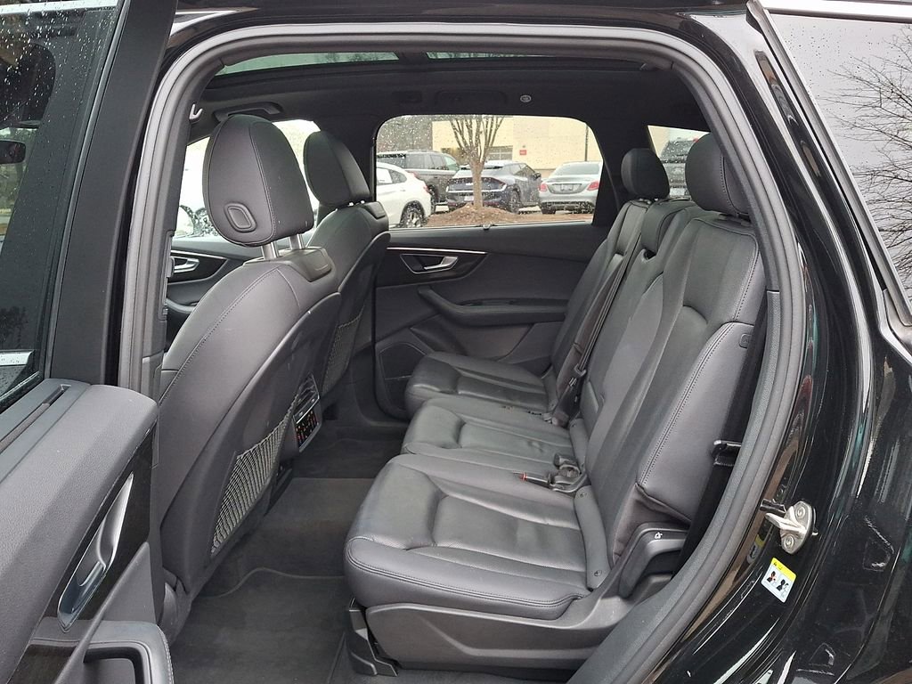 Used 2022 Audi Q7 3.0T Premium Plus image 11