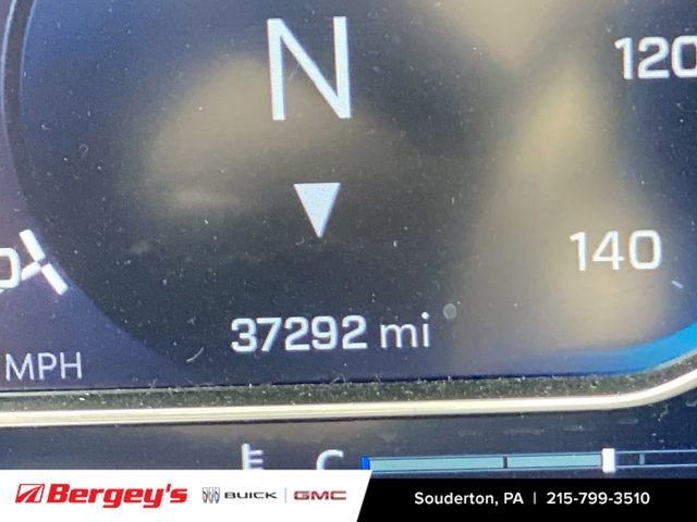 Used 2023 Chevrolet Suburban LT w/ LT Signature Package AWD/4WD image 8
