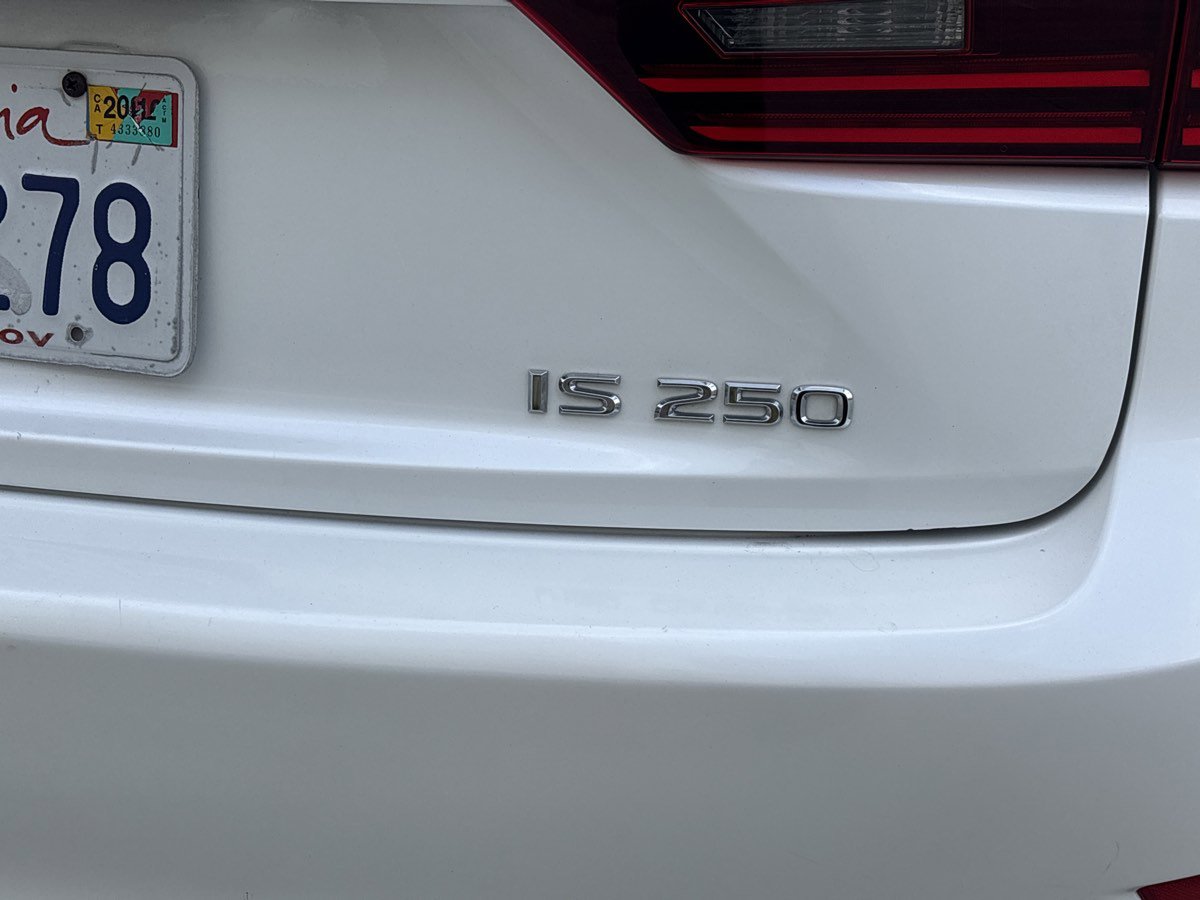 Used 2015 Lexus IS 250 image 9