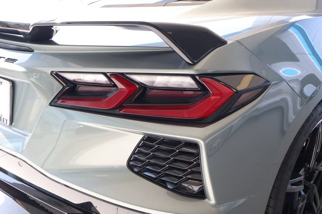 Used 2023 Chevrolet Corvette Stingray Preferred Cpe w/ Z51 Performance Package RWD image 9