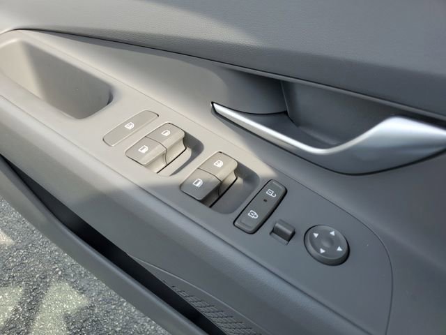 Used 2025 Hyundai Elantra Sport image 29