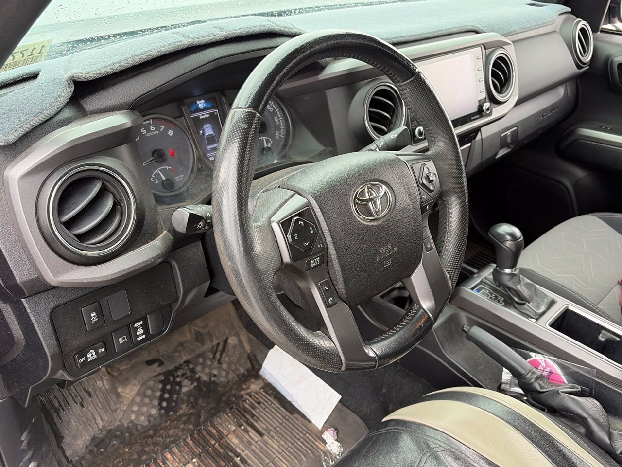 Used 2022 Toyota Tacoma TRD Off-Road RWD image 8