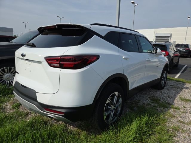 Used 2024 Chevrolet Blazer LT w/ Convenience Package image 4