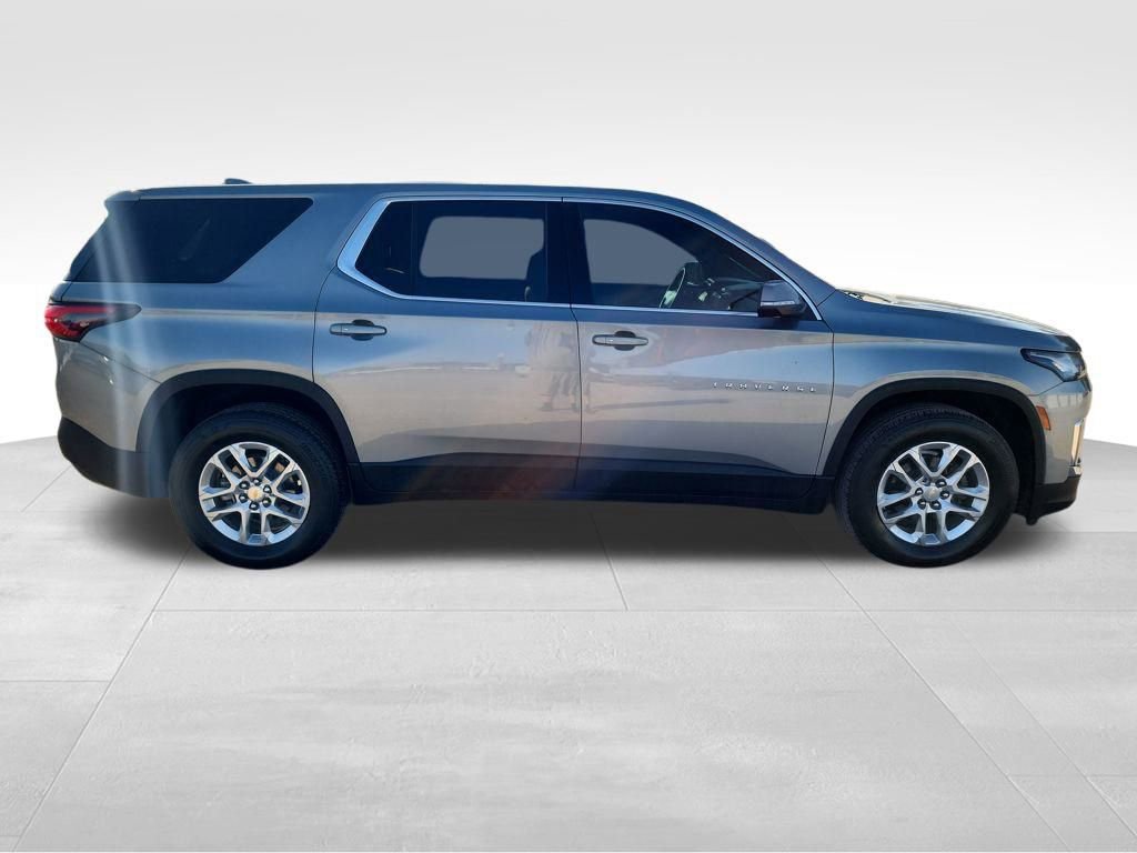 Certified 2023 Chevrolet Traverse LS w/ Safety Package image 9