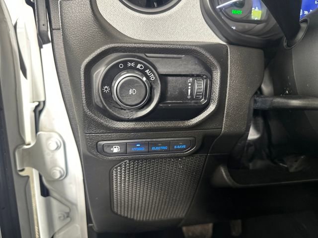 Used 2024 Jeep Wrangler Unlimited image 19