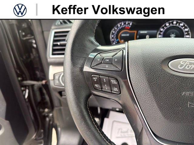 Used 2019 Ford Explorer Platinum AWD/4WD image 18