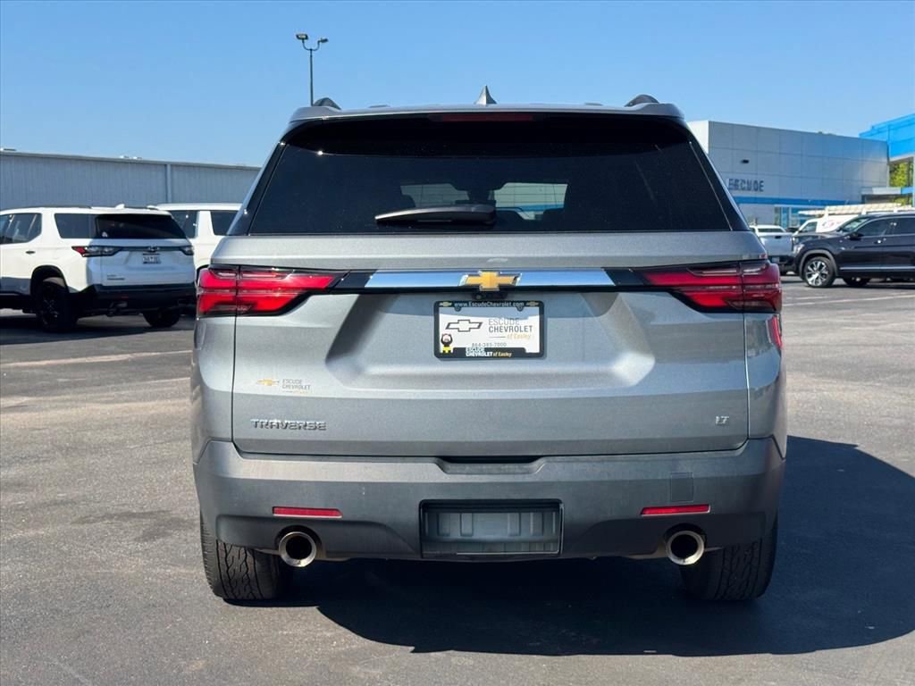 Used 2023 Chevrolet Traverse LT w/ LT Premium Package image 4
