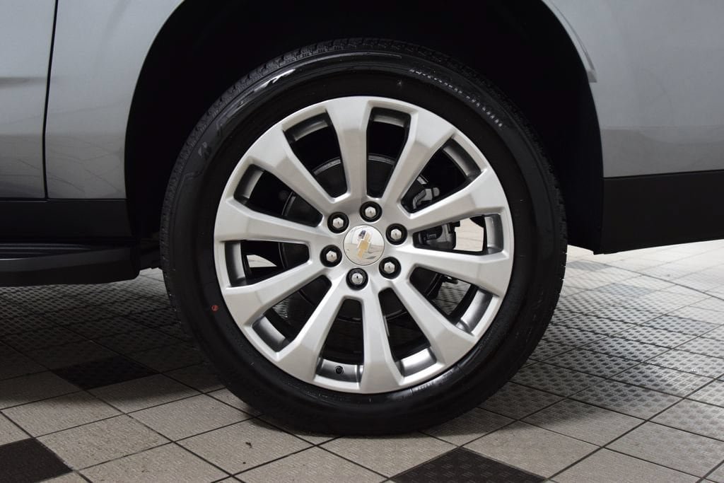 New 2026 Chevrolet Suburban Premier AWD/4WD image 28