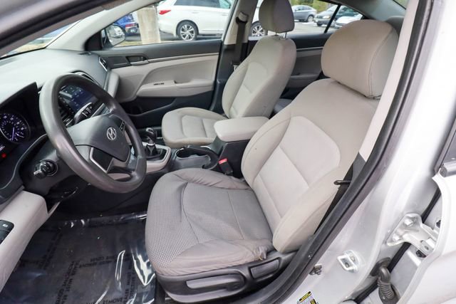 Used 2017 Hyundai Elantra SE FWD image 26