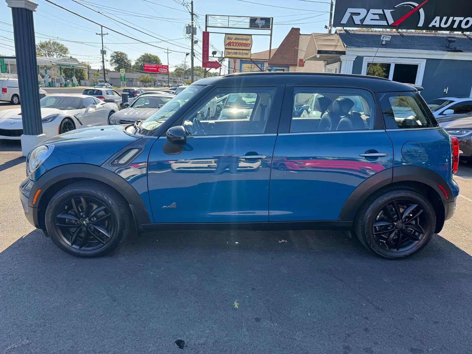 Used 2012 MINI Cooper Countryman S image 2