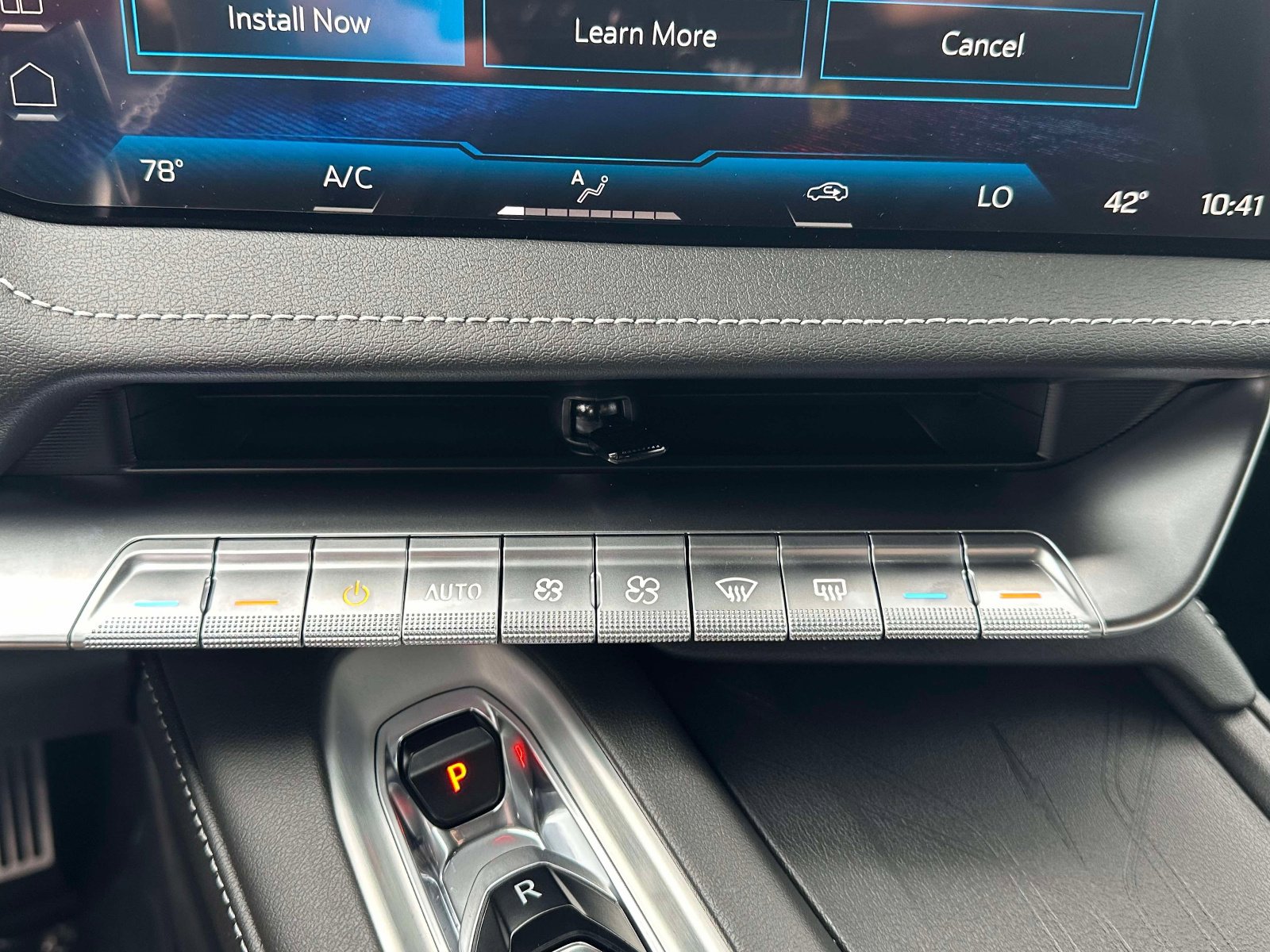 Certified 2026 Chevrolet Corvette Stingray Convertible w/ 1LT image 16