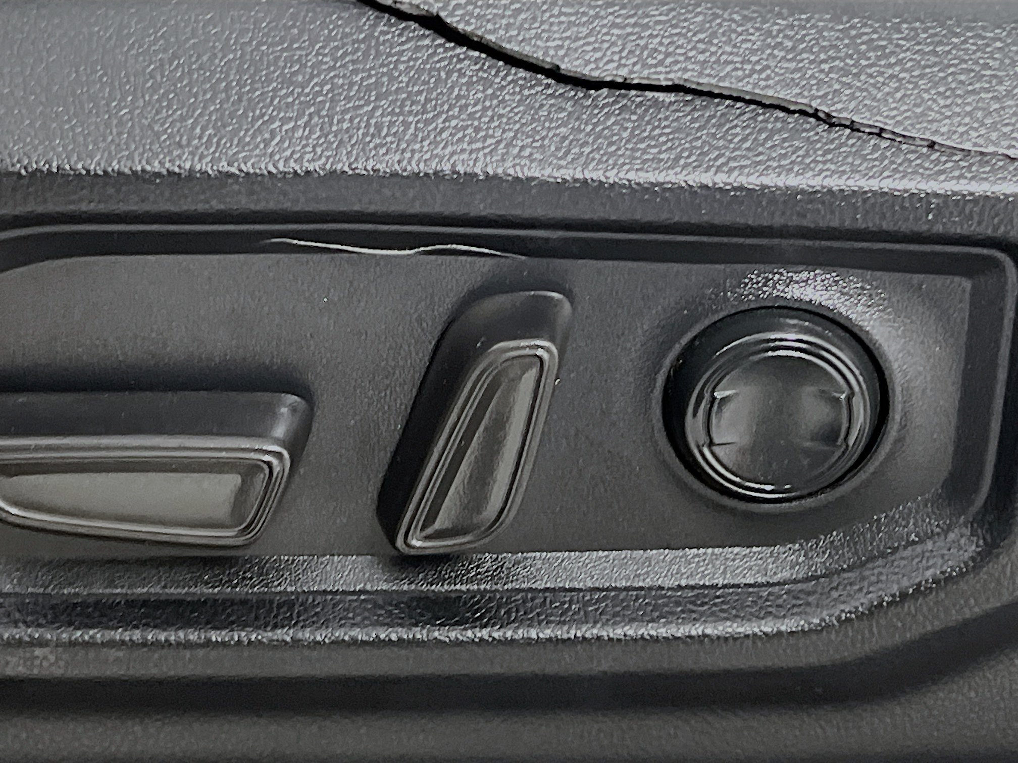 Used 2024 Toyota Tundra Limited AWD/4WD image 16