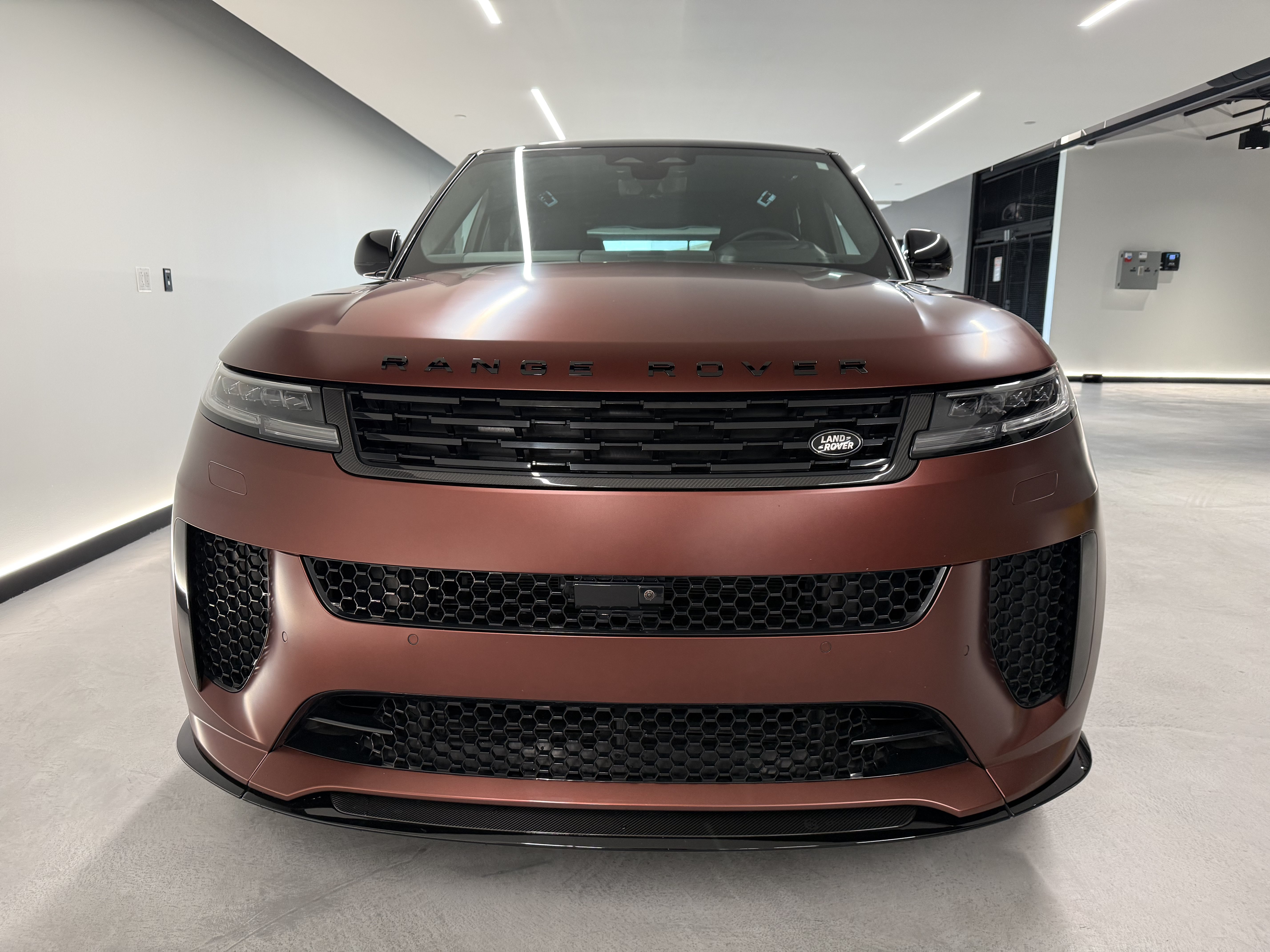 Used 2025 Land Rover Range Rover Sport SV Edition Two AWD/4WD image 6