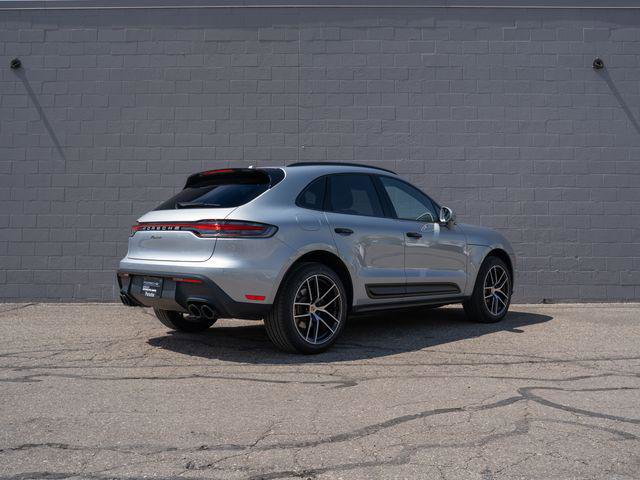 Certified 2026 Porsche Macan AWD/4WD image 7