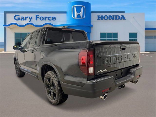 New 2026 Honda Ridgeline Black Edition image 3