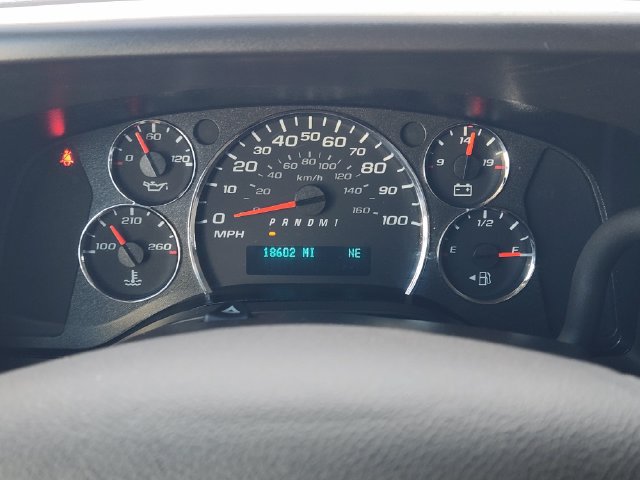 Used 2025 Chevrolet Express 3500 LT w/ LT Preferred Equipment Group RWD image 7