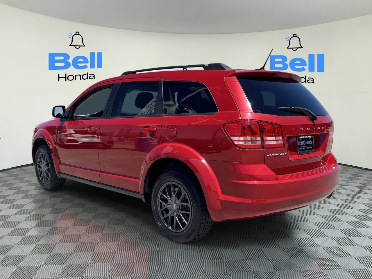 Used 2016 Dodge Journey SE w/ Flexible Seating Group FWD image 3