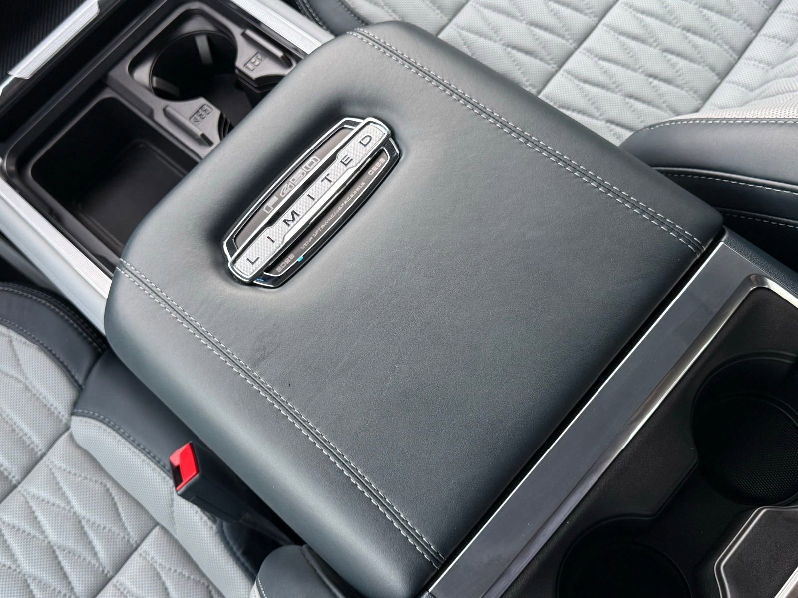 Used 2023 Ford F450 Limited w/ FX4 Off-Road Package image 30