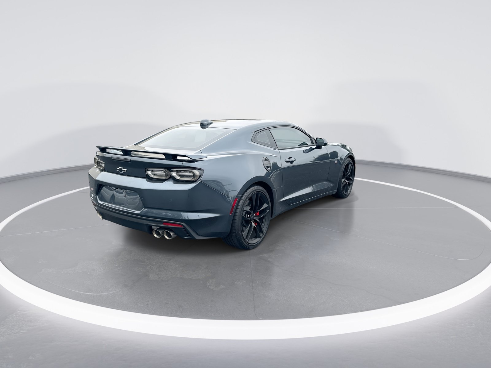 Used 2023 Chevrolet Camaro SS RWD image 9