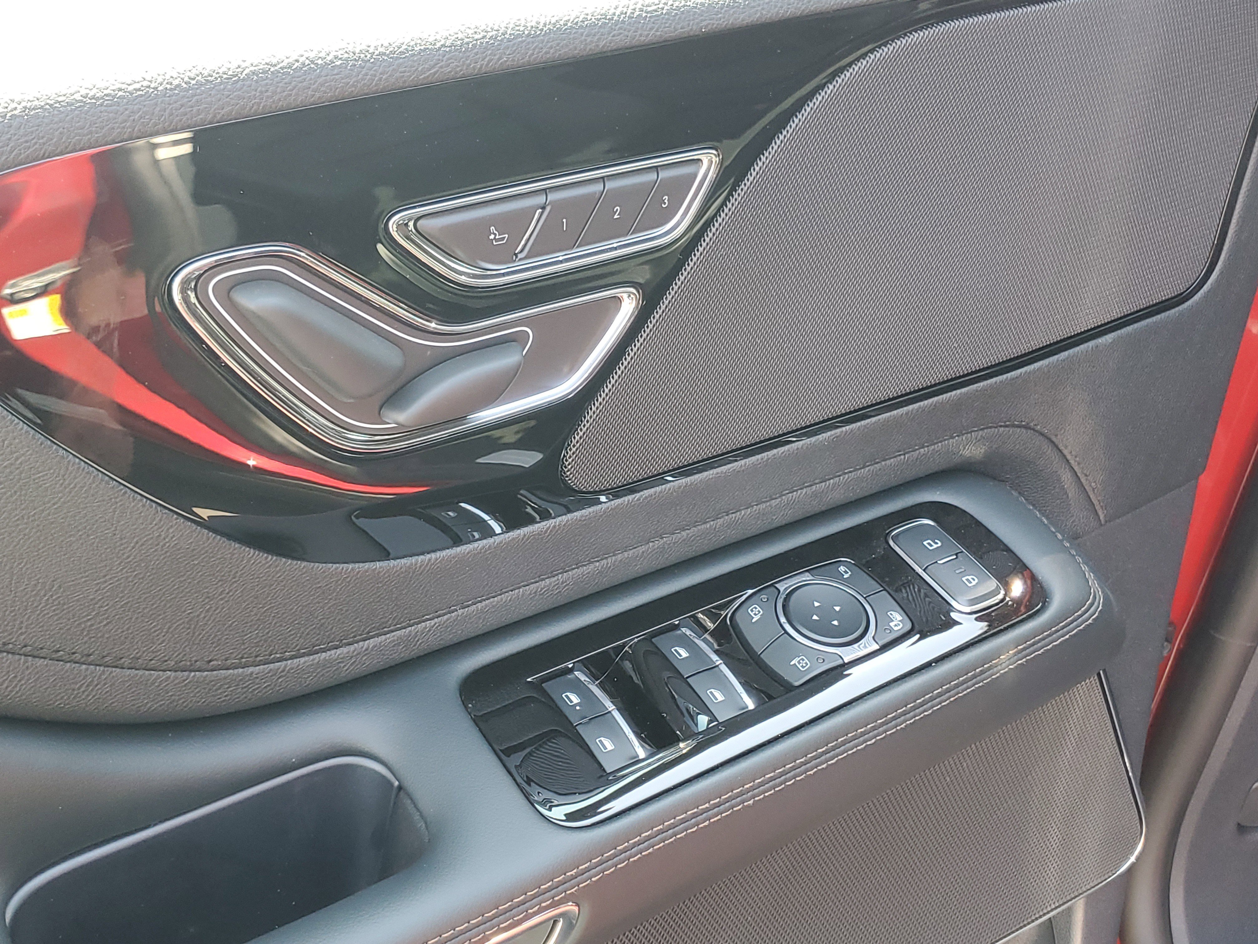 New 2026 Lincoln Aviator AWD image 8