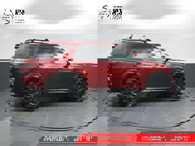 New 2026 Nissan Pathfinder SL image 3