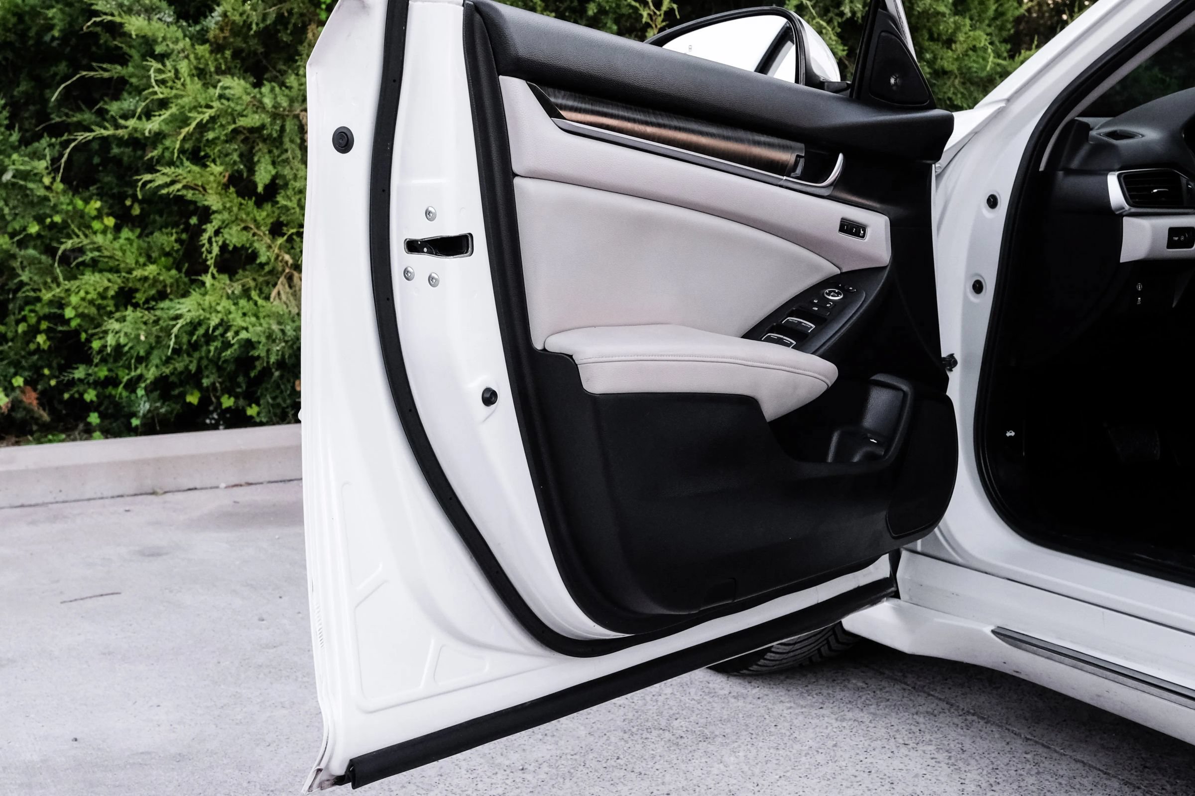 Used 2018 Honda Accord EX-L image 42