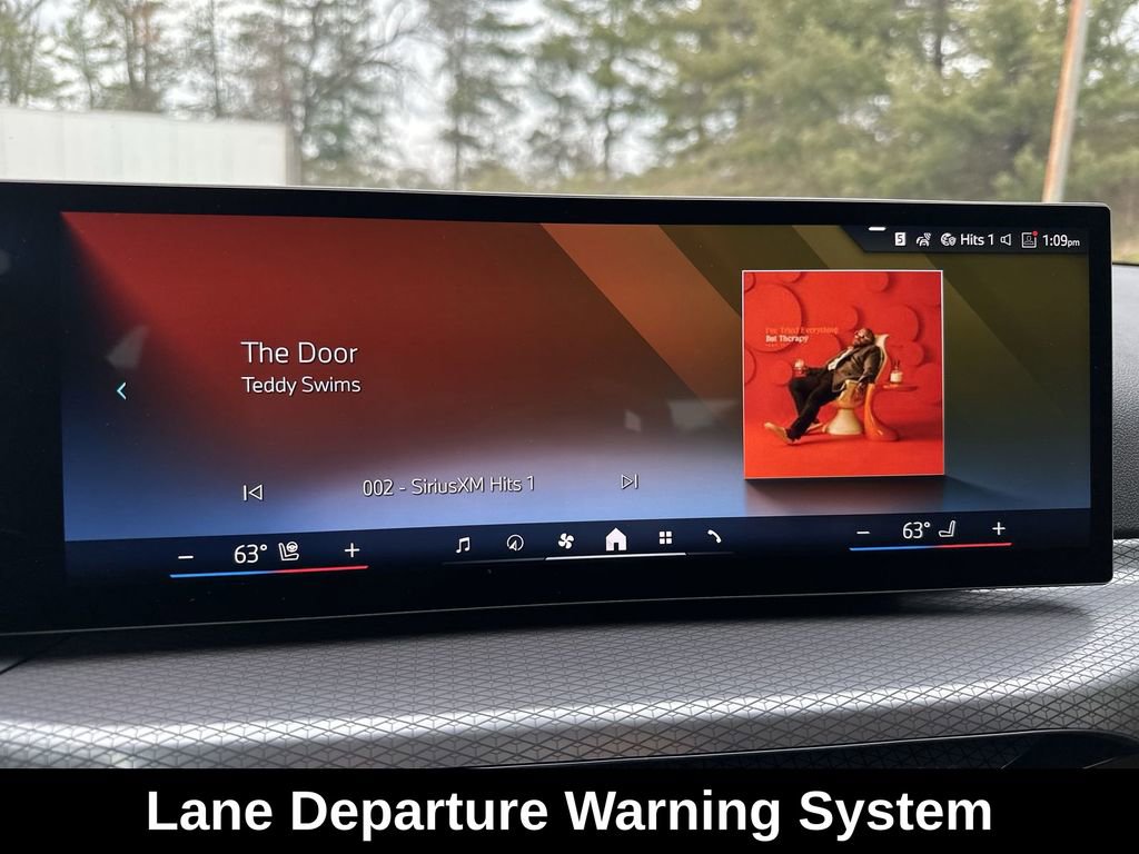 Used 2025 BMW 330i xDrive Sedan w/ M Sport Package image 21