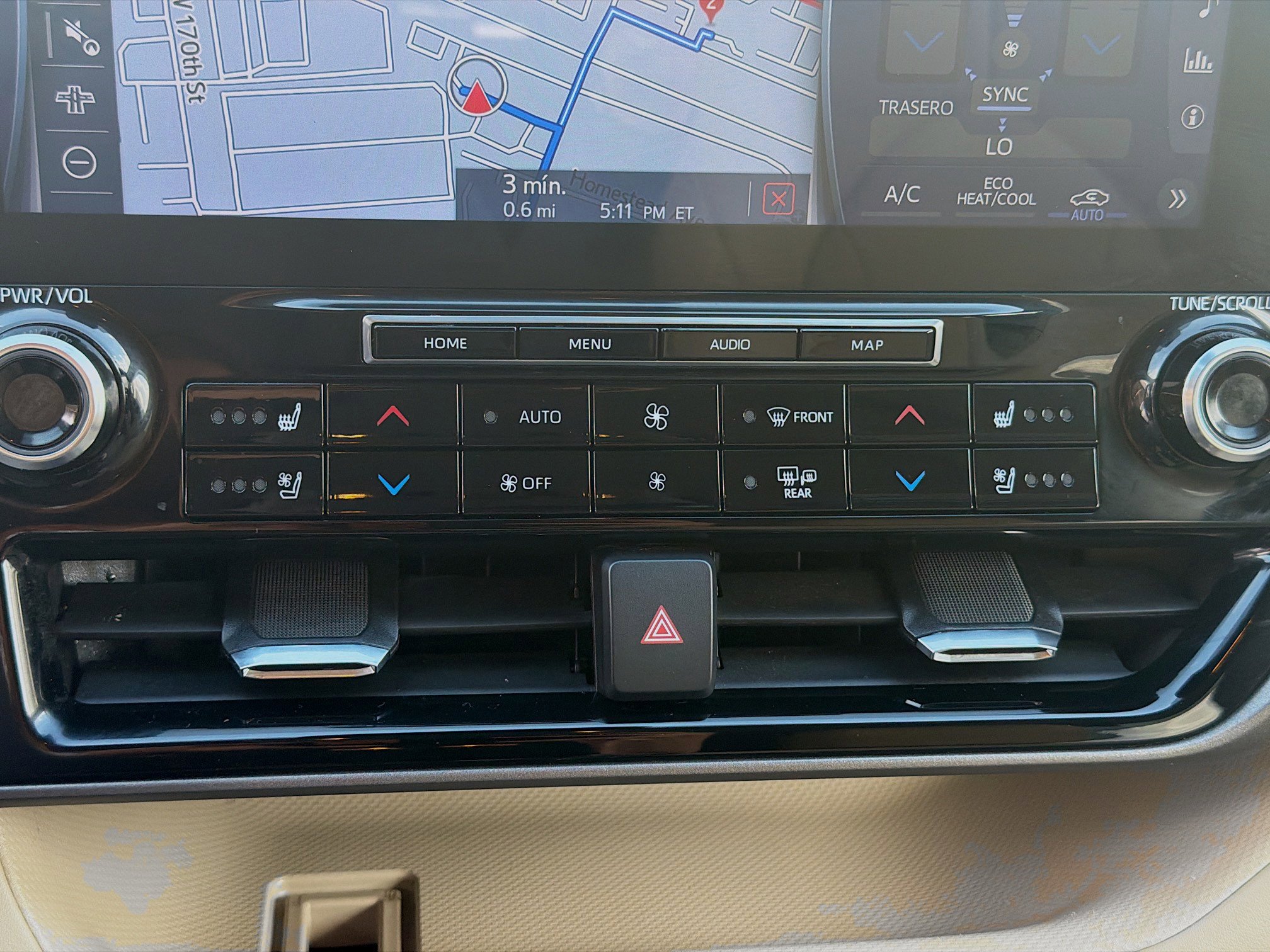Used 2022 Toyota Highlander Limited AWD/4WD image 15
