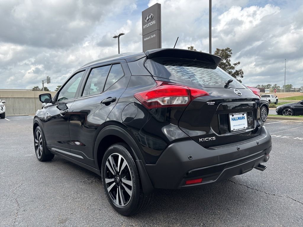 Used 2020 Nissan Kicks SR w/ Exterior Package image 8