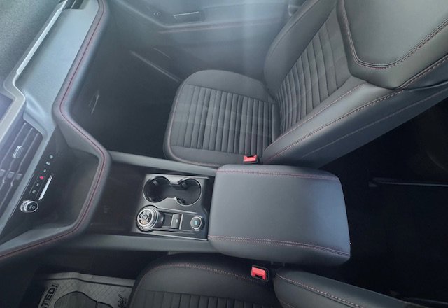 New 2026 Ford Explorer ST-Line w/ ST-Line Street Pack image 12