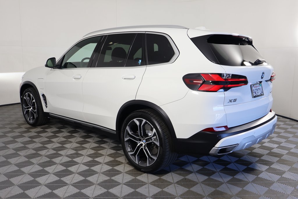 Used 2026 BMW X5 xDrive50e w/ Premium Package AWD/4WD image 6