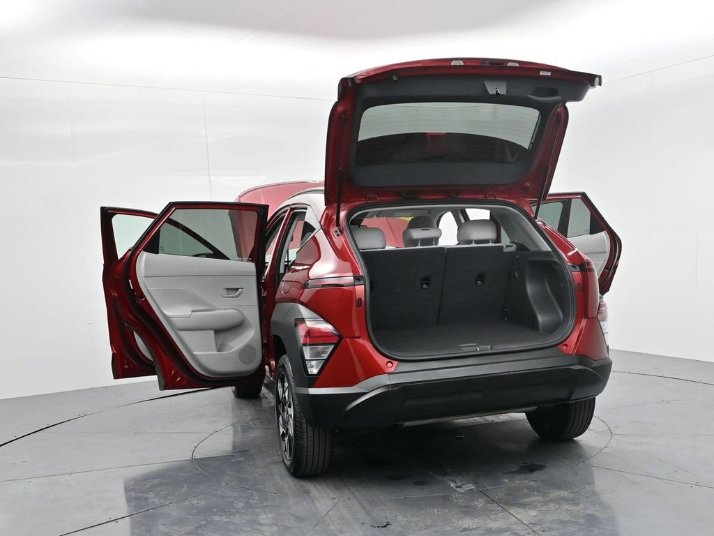 Used 2025 Hyundai Kona SEL image 58