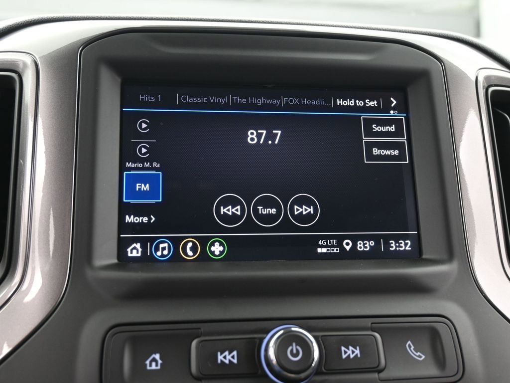 Used 2025 Chevrolet Silverado 1500 Custom image 24